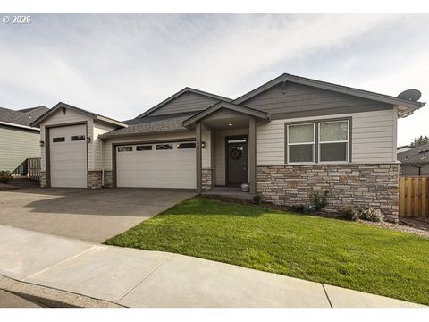 1668 NE CLAYTON DR Estacada OR 97023