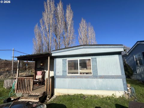 1000 N 8TH ST Reedsport OR 97467