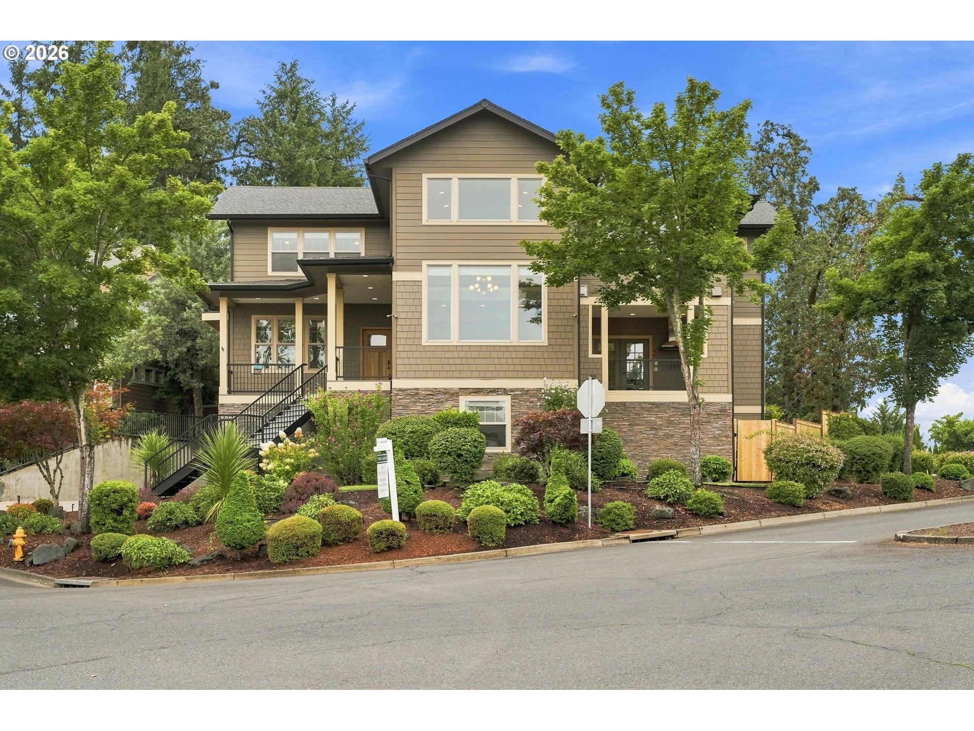6107 FOREST RIDGE DR