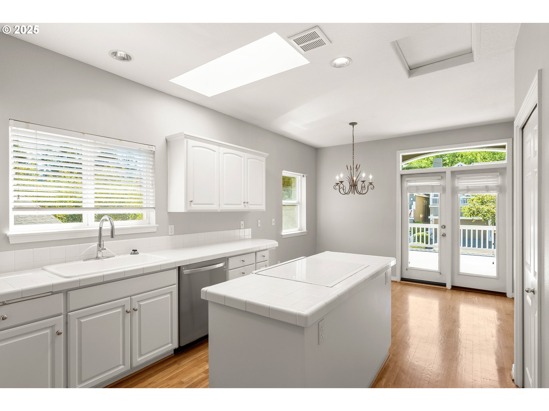 3029 CLUB HOUSE CT