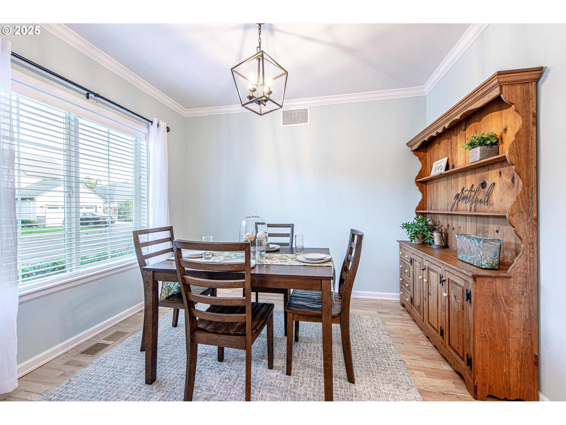 1854 CAMBRIDGE OAKS DR