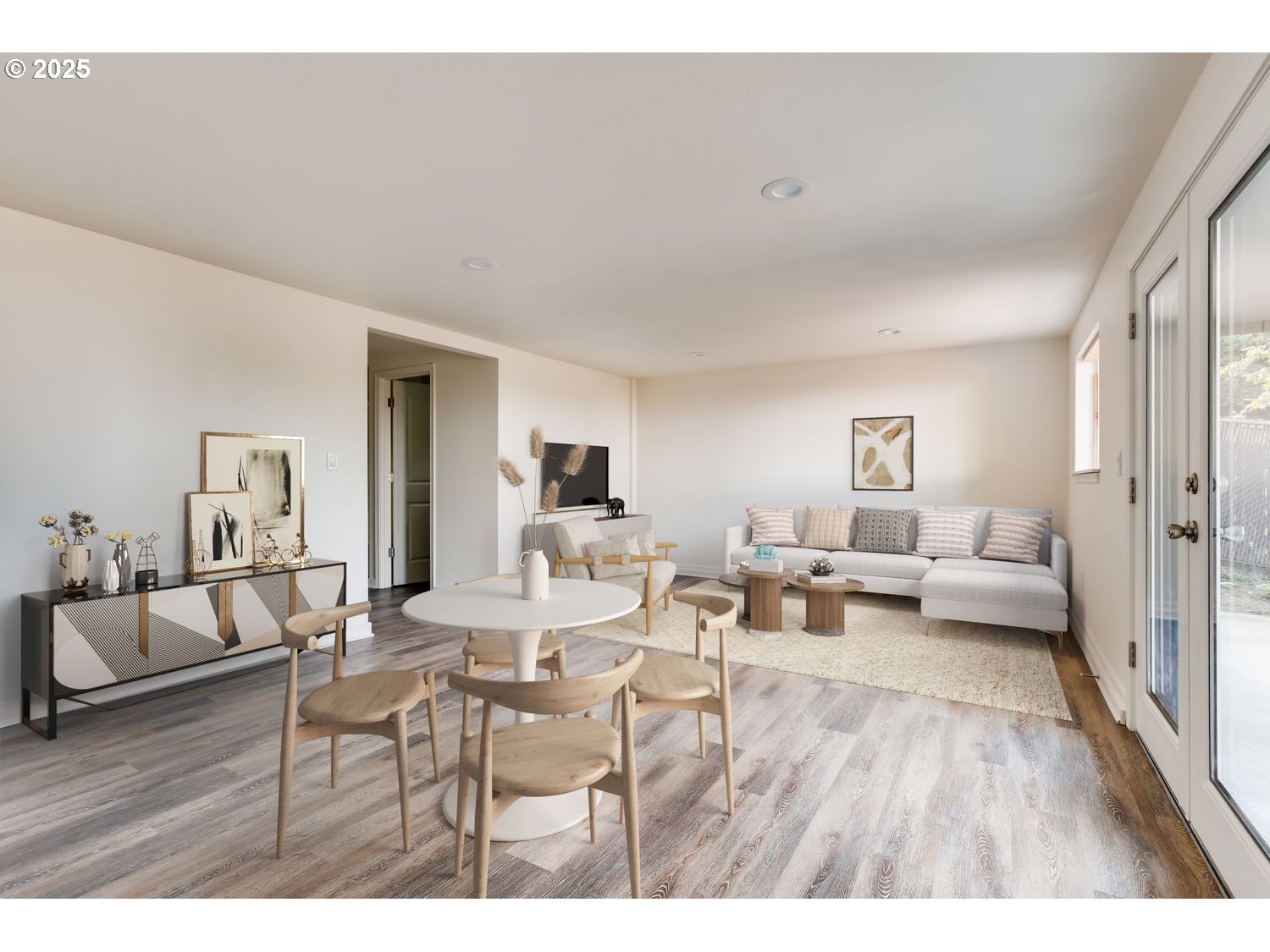 Portland, Oregon 97211, United States, 5 Bedrooms Bedrooms, ,2 BathroomsBathrooms,Residential,Active,91821