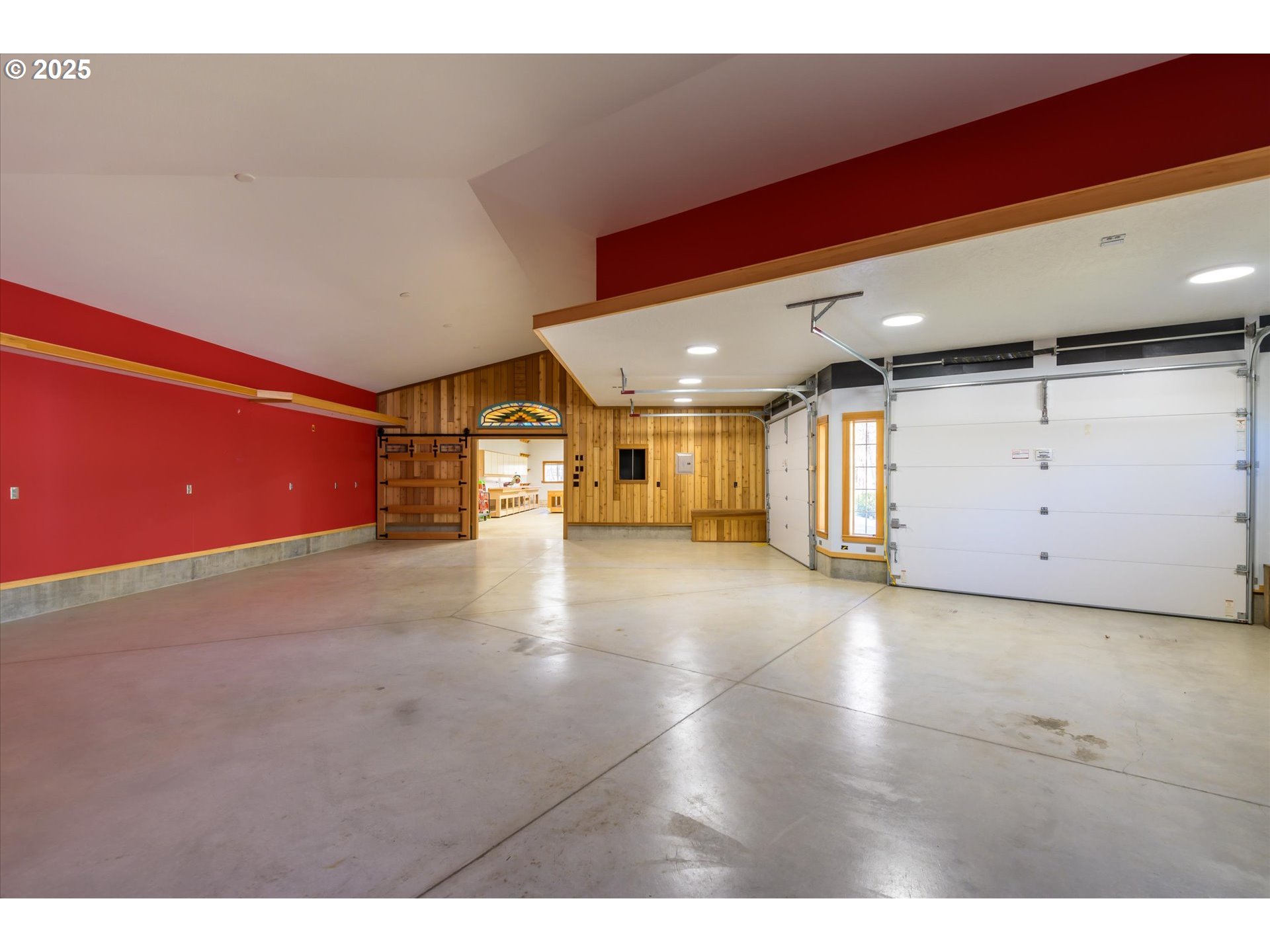 Eugene, Oregon 97405, United States, 3 Bedrooms Bedrooms, ,2 BathroomsBathrooms,Residential,Active,4484