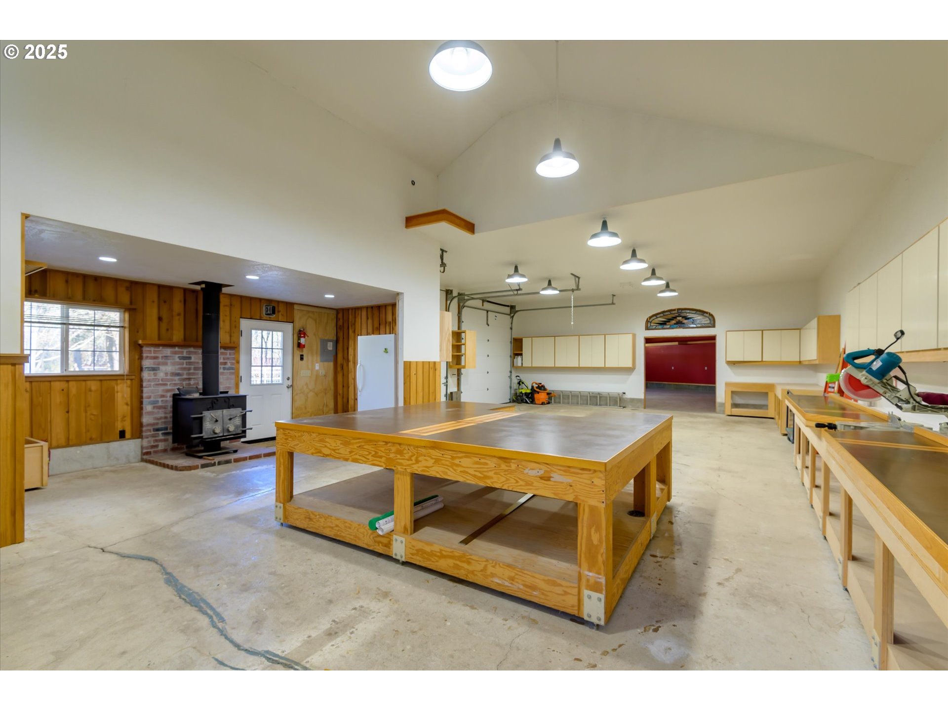 Eugene, Oregon 97405, United States, 3 Bedrooms Bedrooms, ,2 BathroomsBathrooms,Residential,Active,4484