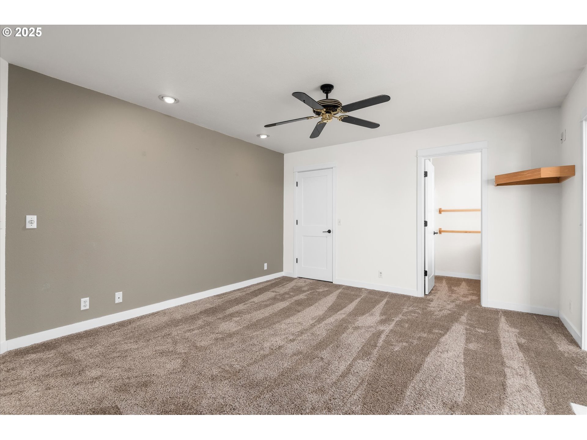 Eugene, Oregon 97405, United States, 3 Bedrooms Bedrooms, ,2 BathroomsBathrooms,Residential,Active,4484