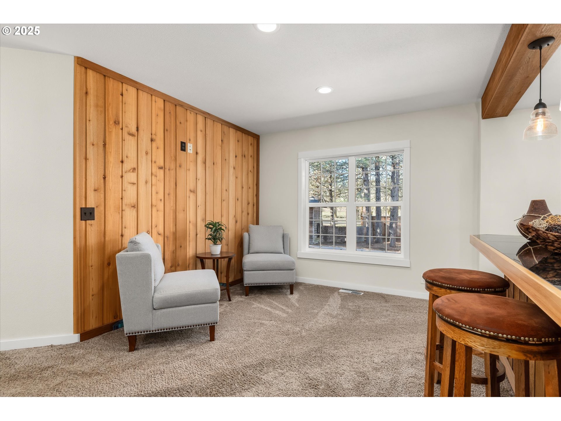 Eugene, Oregon 97405, United States, 3 Bedrooms Bedrooms, ,2 BathroomsBathrooms,Residential,Active,4484