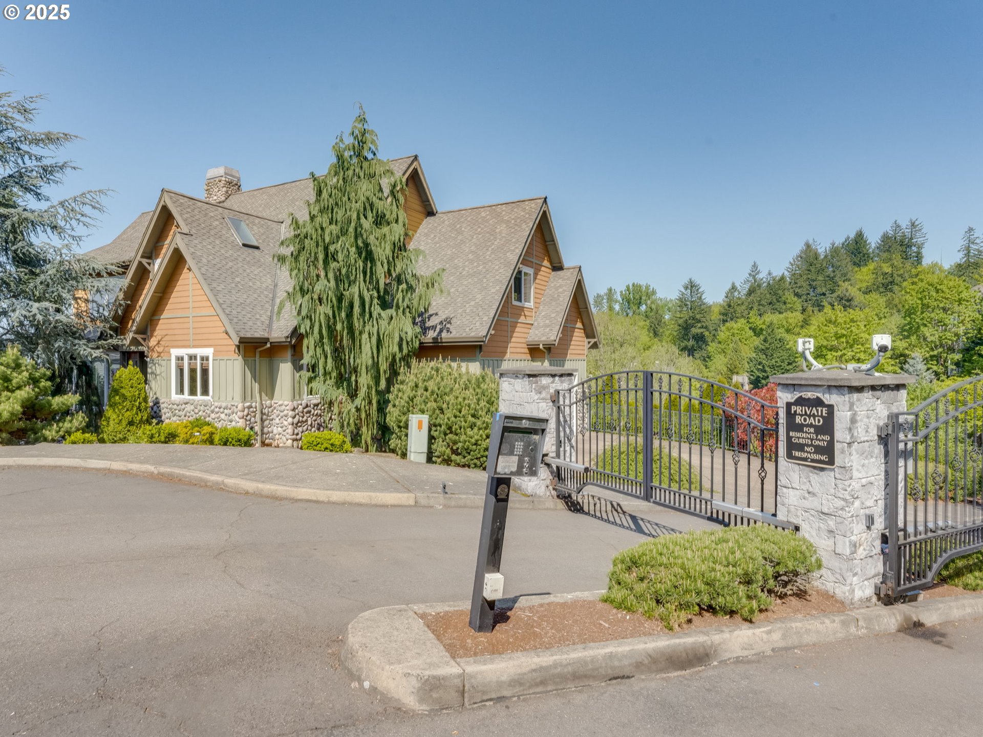 10193 SE CRESCENT RIDGE LOOP