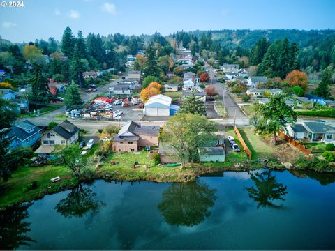 A home in Coos Bay