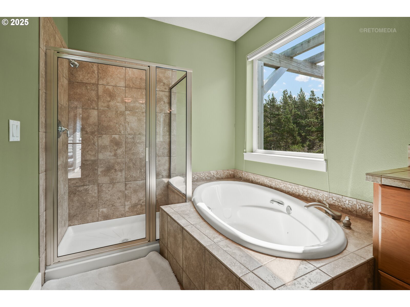 Manzanita, Oregon 97130, United States, 4 Bedrooms Bedrooms, ,3 BathroomsBathrooms,Residential,Pending,210289