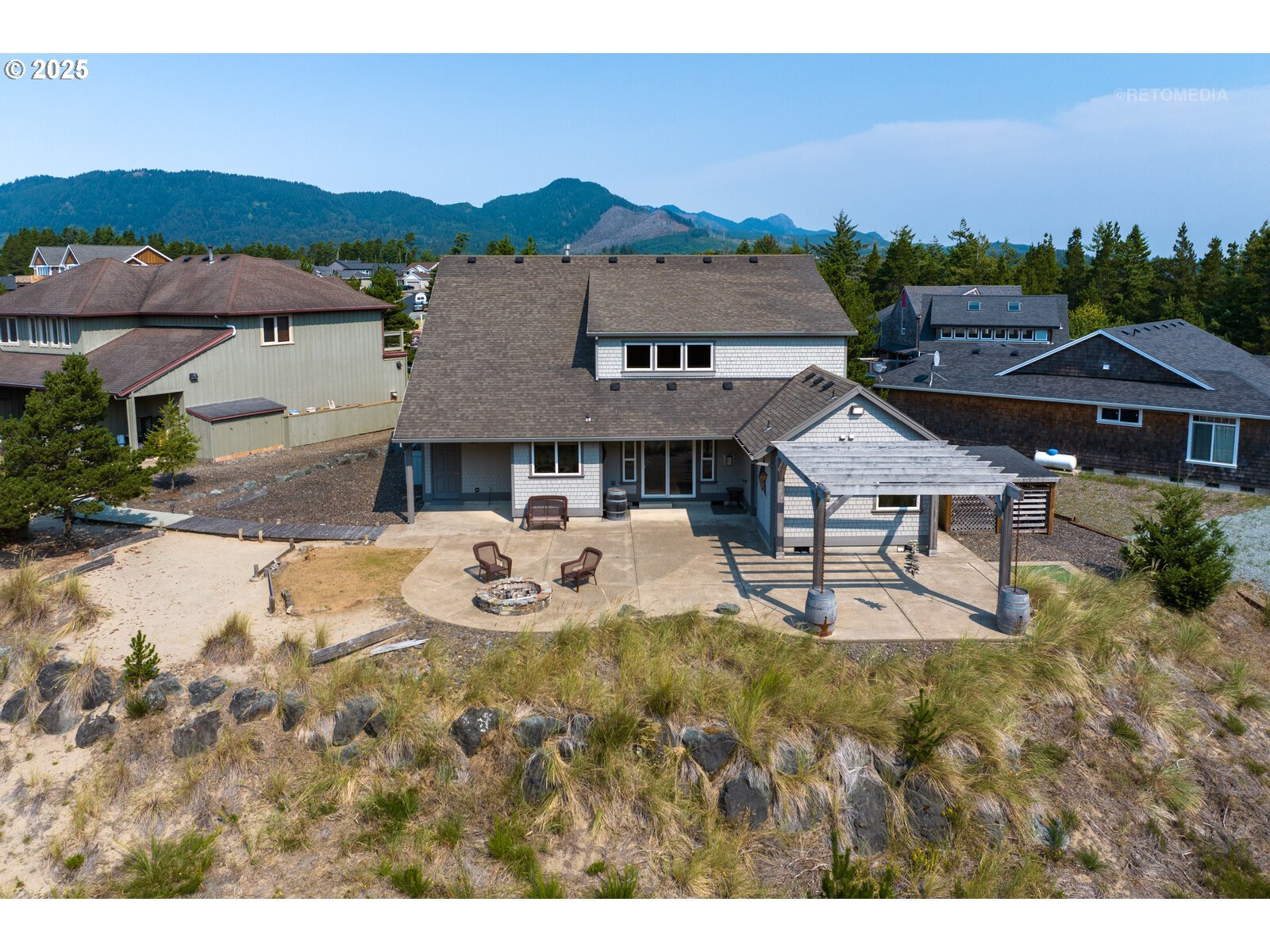 Manzanita, Oregon 97130, United States, 4 Bedrooms Bedrooms, ,3 BathroomsBathrooms,Residential,Pending,210289
