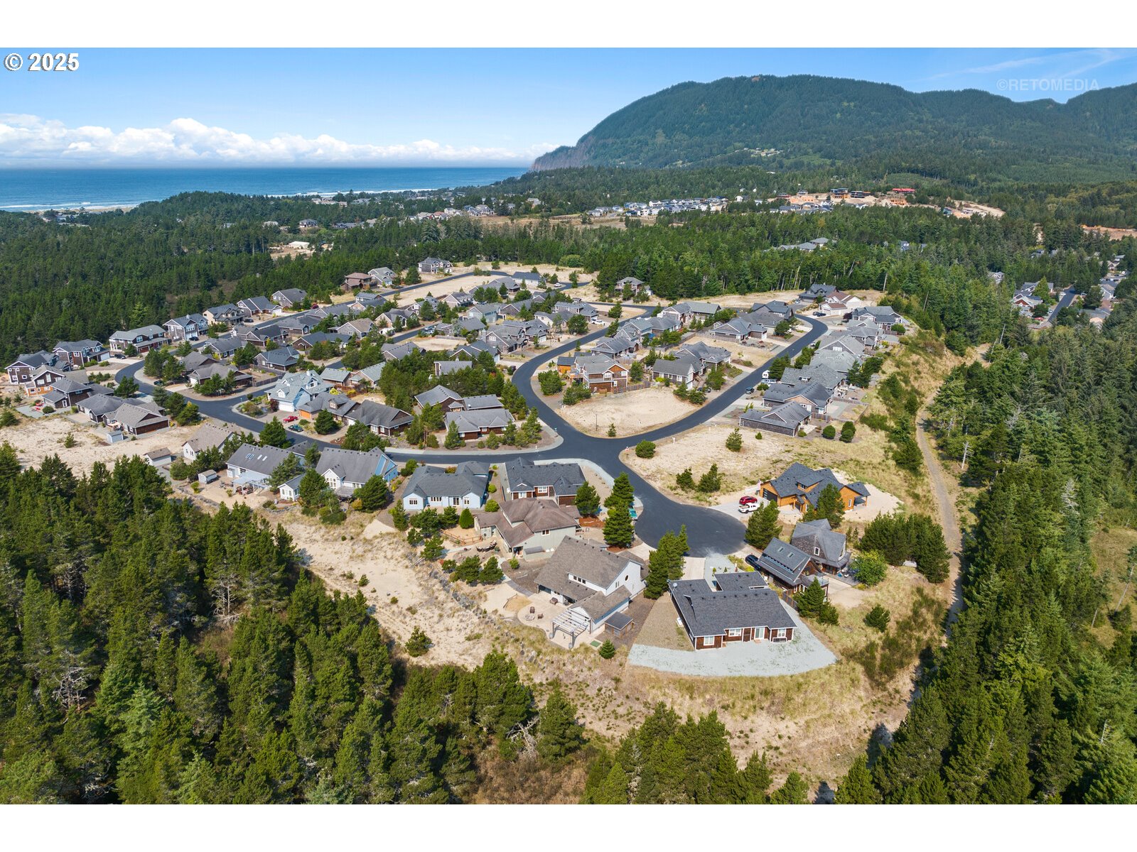 Manzanita, Oregon 97130, United States, 4 Bedrooms Bedrooms, ,3 BathroomsBathrooms,Residential,Pending,210289