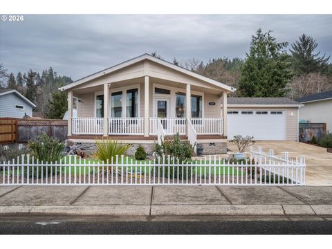 1060 CEDAR LOOP Lakeside OR 97449