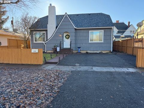 A home in Goldendale