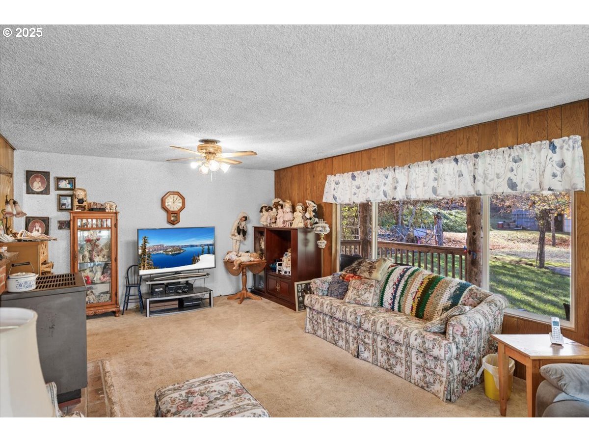 3620 HAPPY VALLEY RD