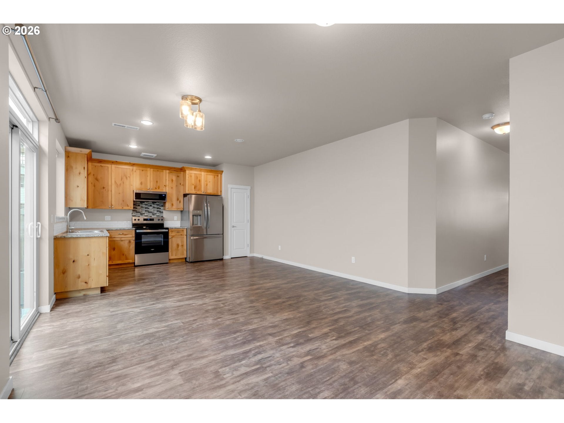 1322 NE 82ND DR