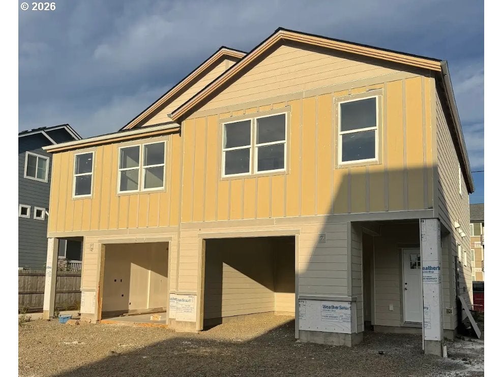 115 SE Jensen PL