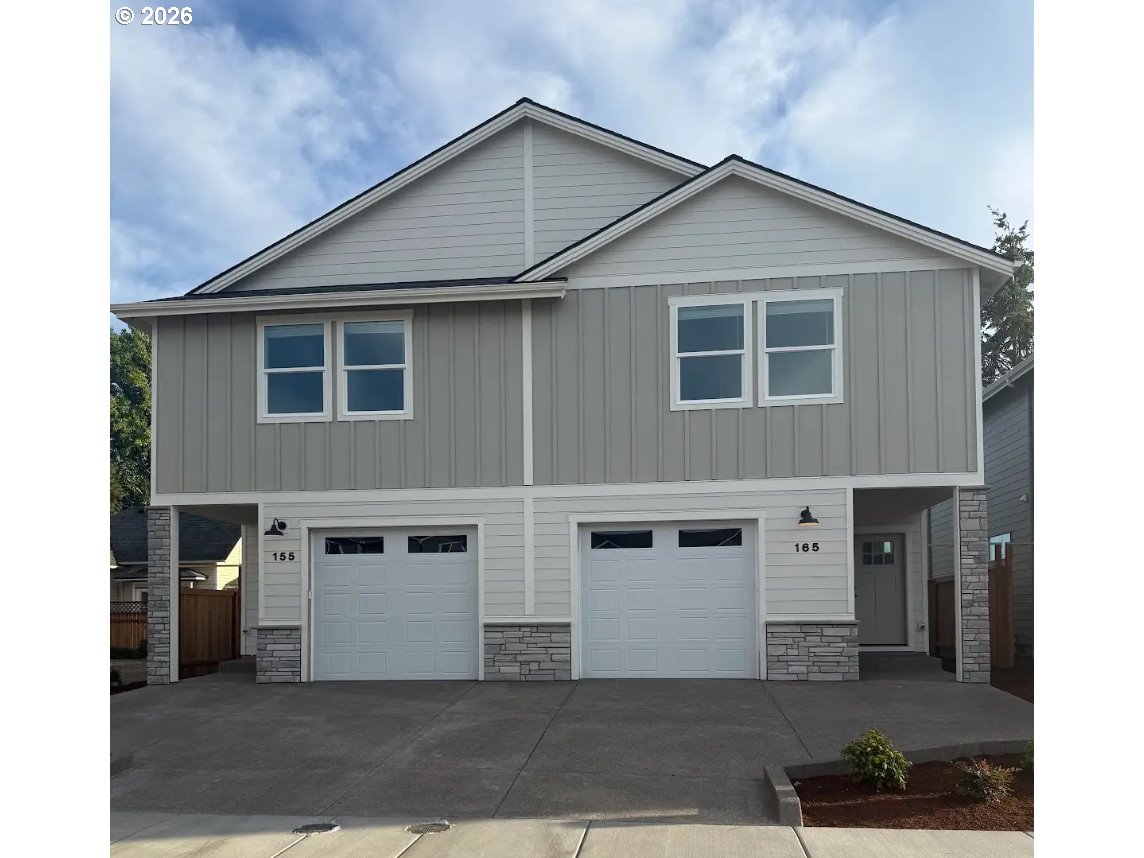 115 SE Jensen PL