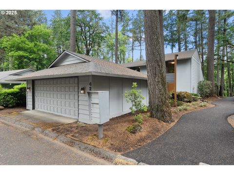 4258 WOODSIDE CIR Lake Oswego OR 97035