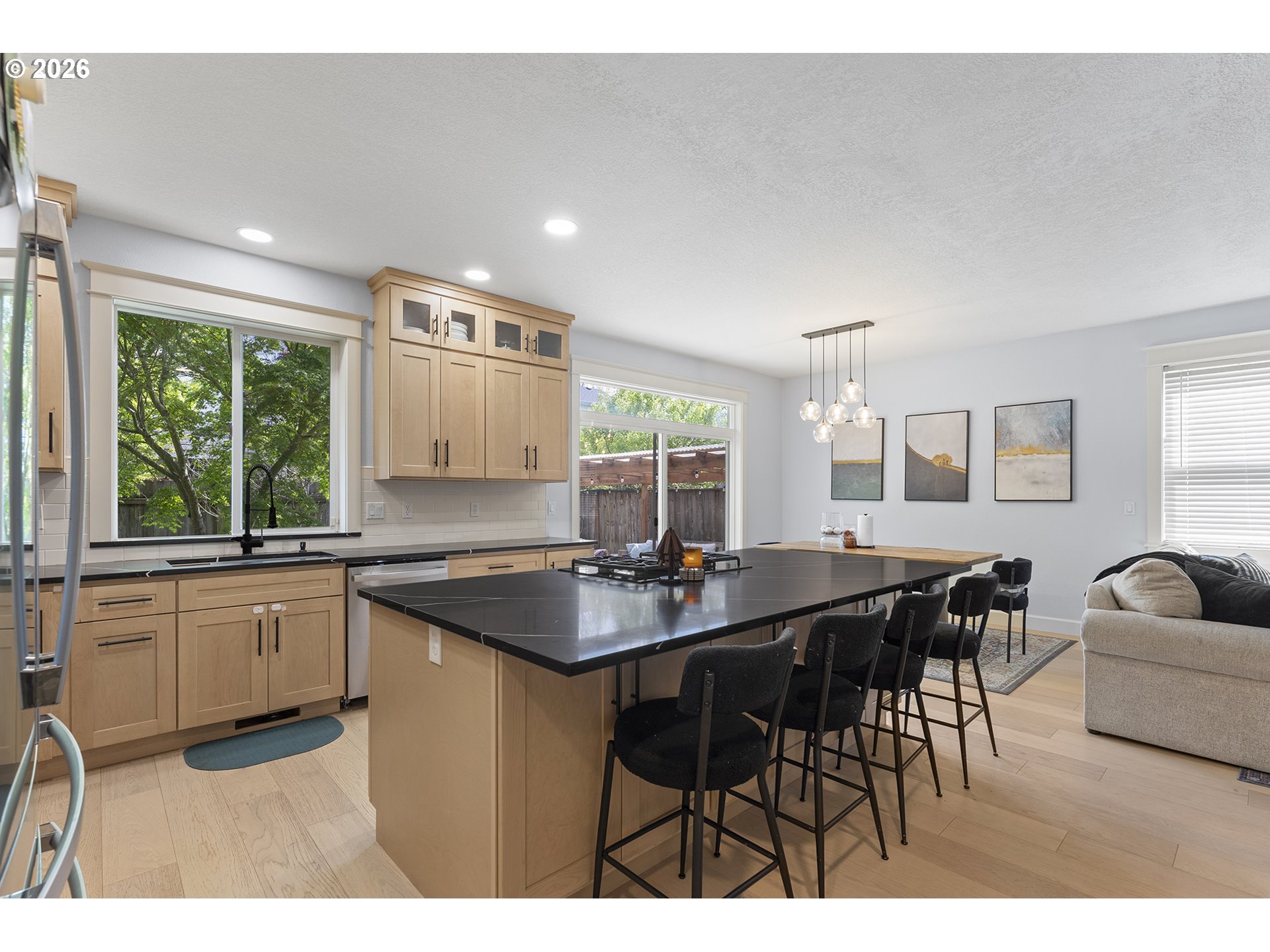 19998 MOSSY MEADOWS AVE