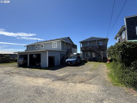 Featured picture for the property 435839100