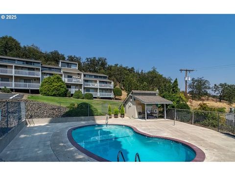 A home in Roseburg