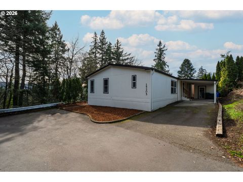 15205 SE MICHELLE DR Clackamas OR 97015