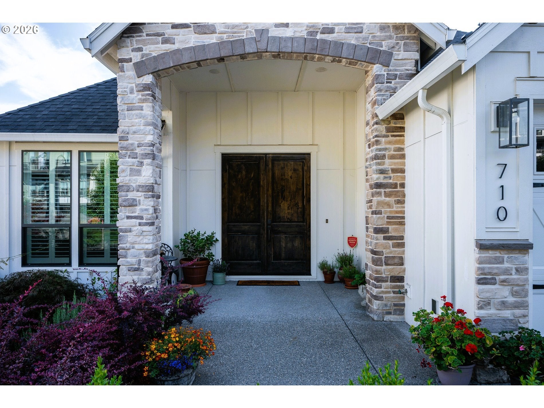 710 S 19TH PL