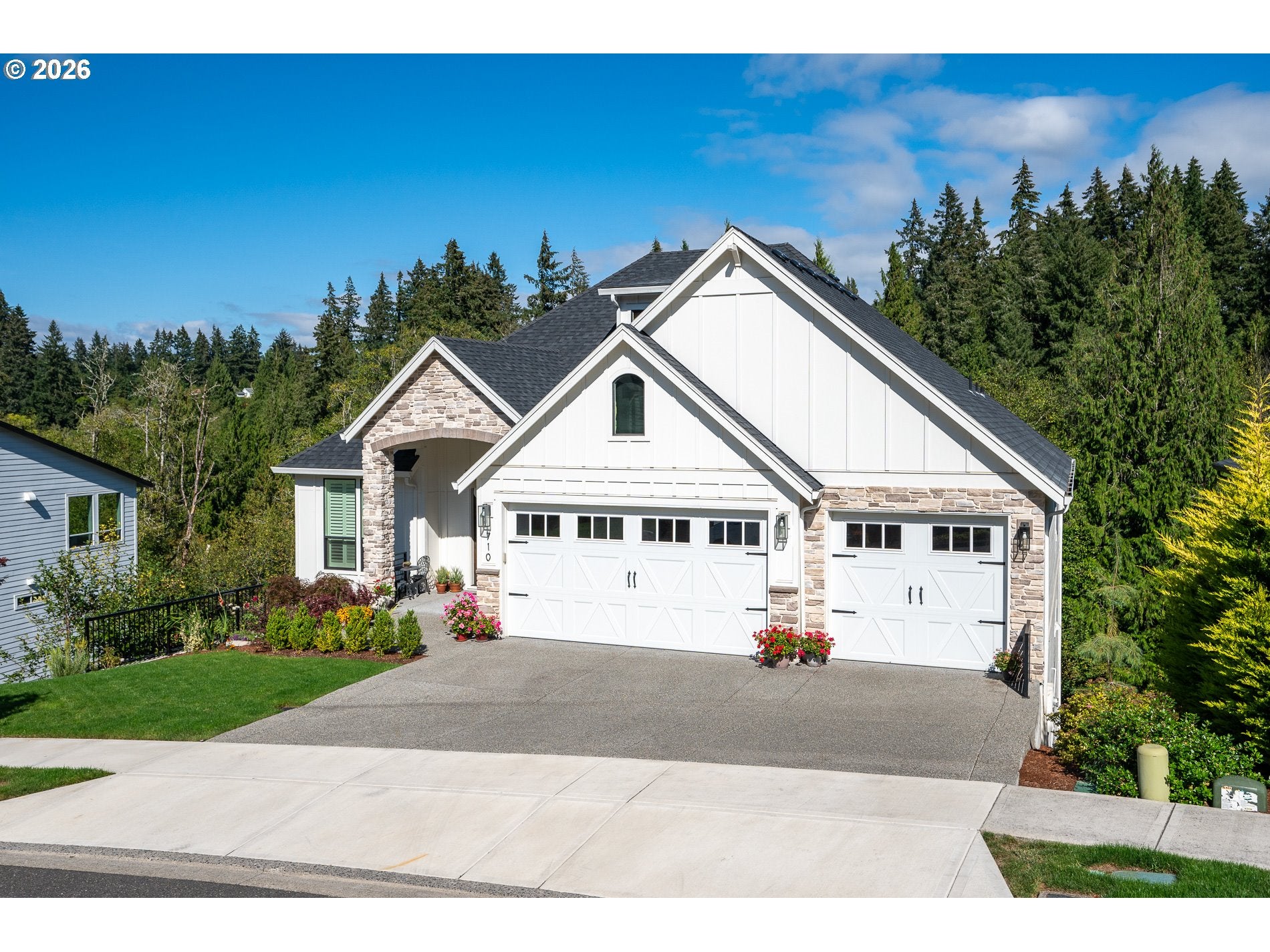 710 S 19TH PL
