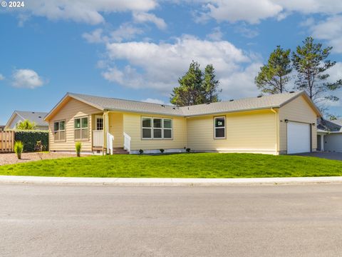 A home in Waldport