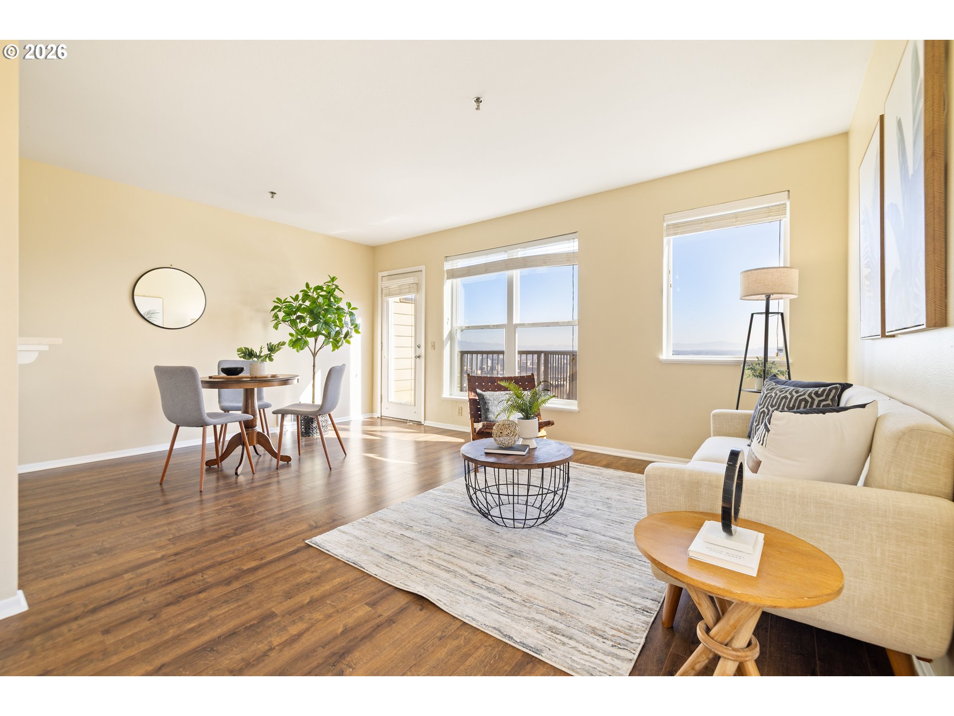 310 NW UPTOWN TER 2B