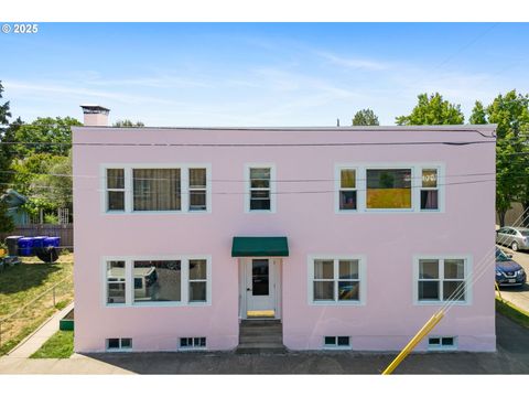 3905 SE 54TH AVE Portland OR 97206