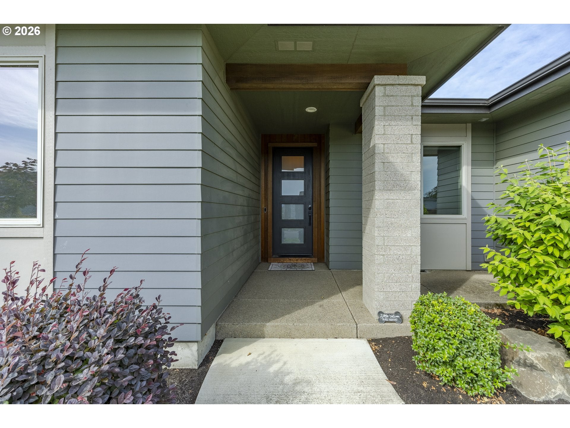 3812 Siletz ST