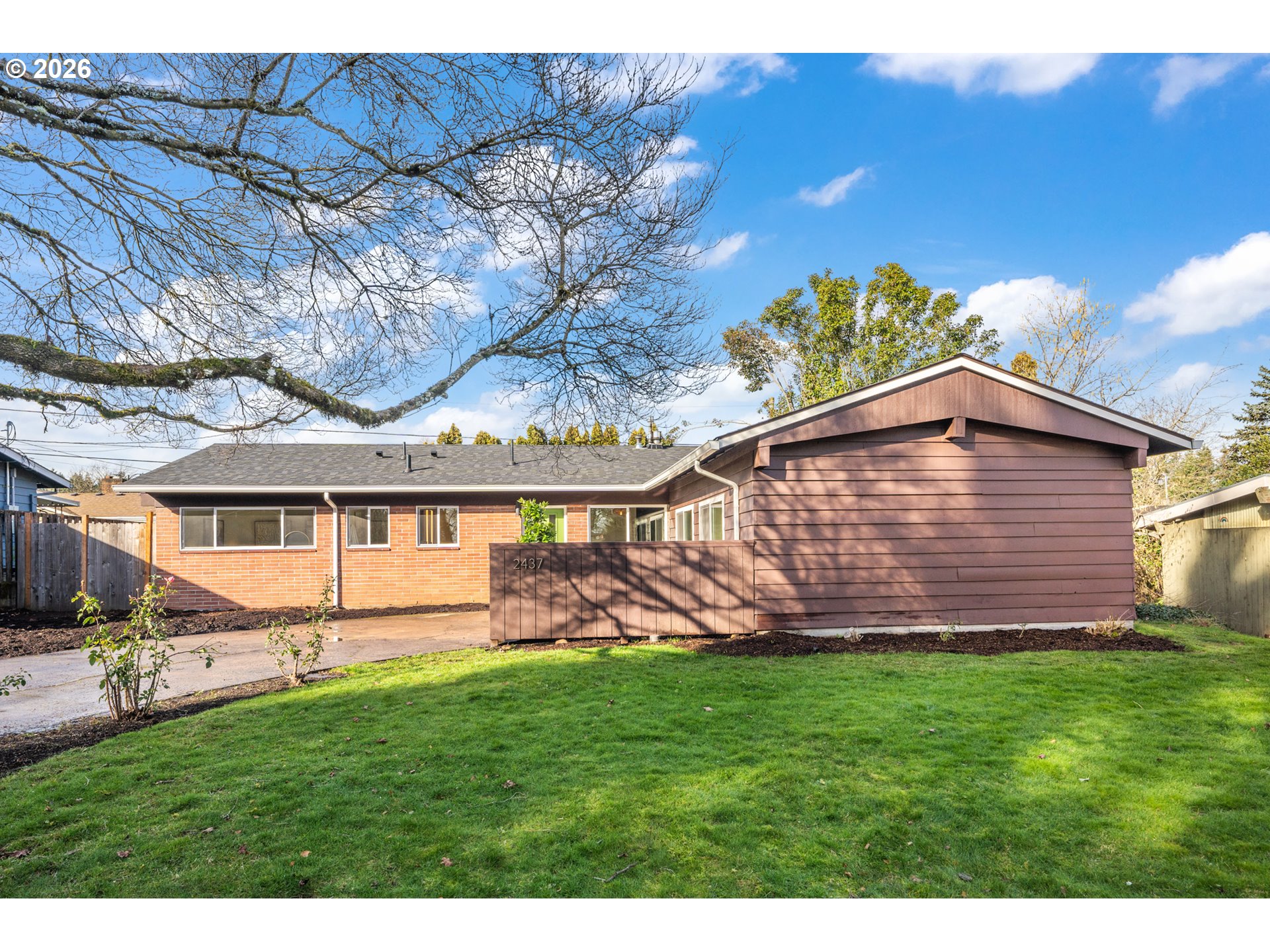 2437 NE 134TH PL