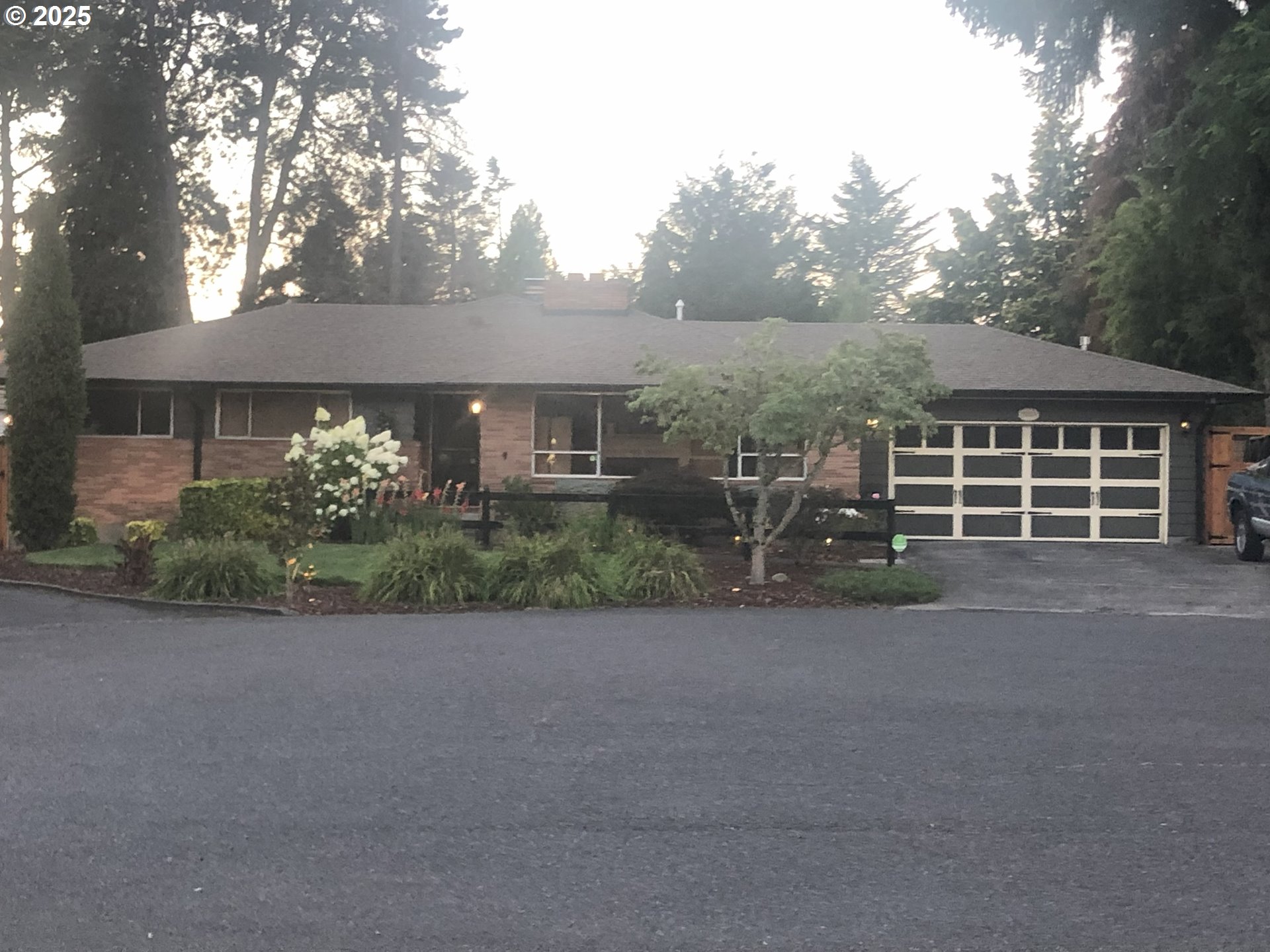 10311 NE RUSSELL CT