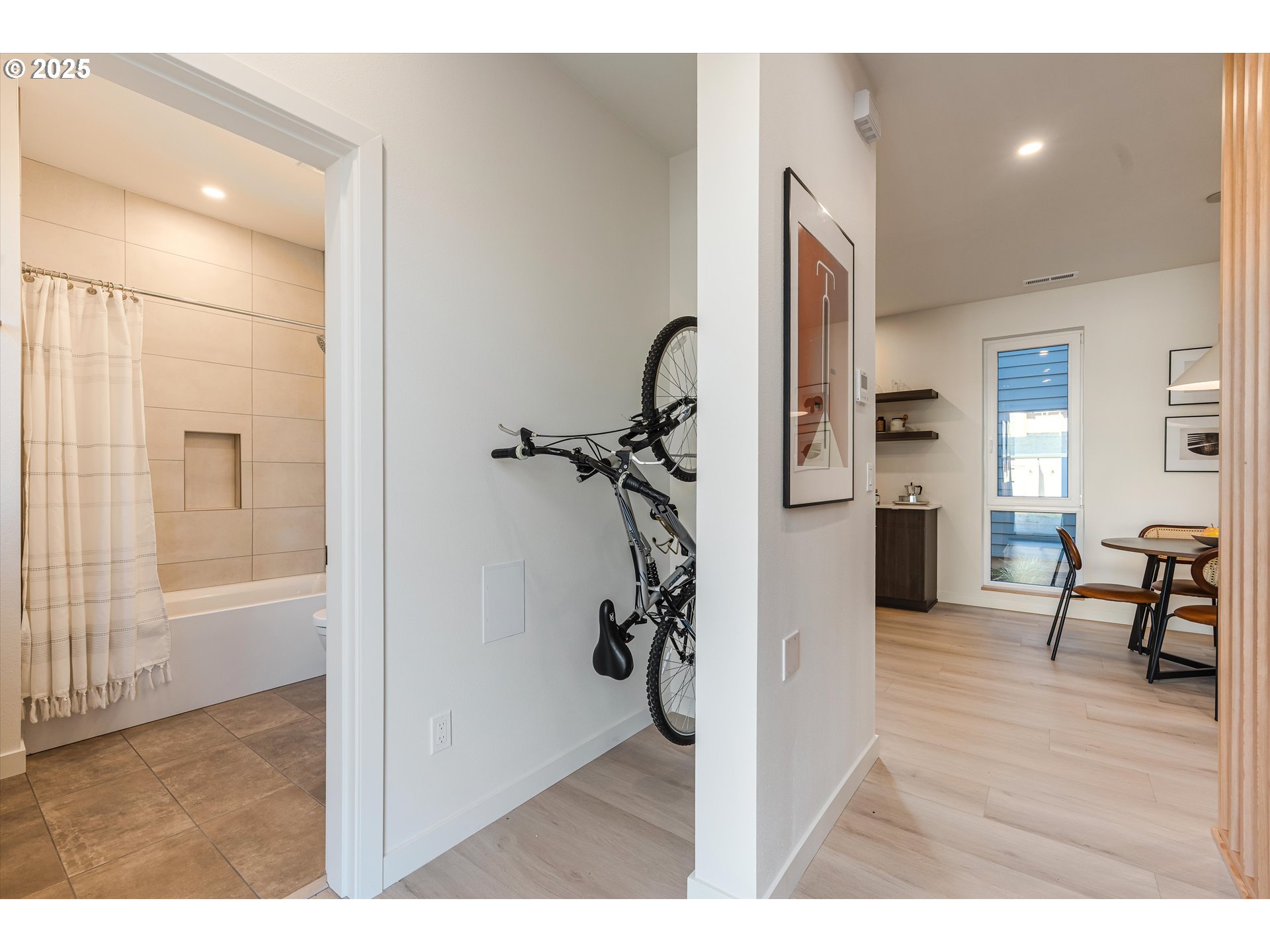 5484 SE Boise ST