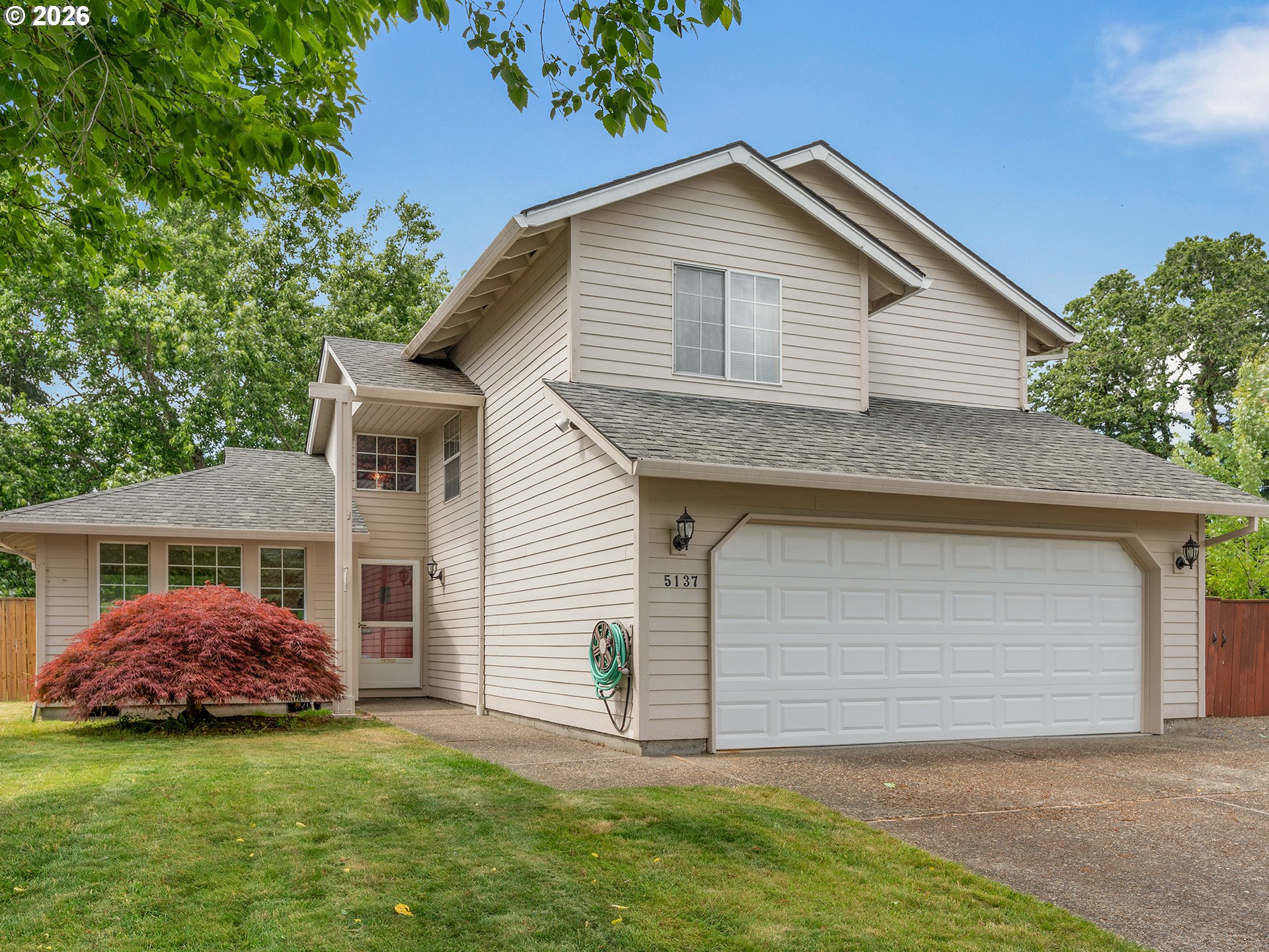 5137 NE STABLE DR
