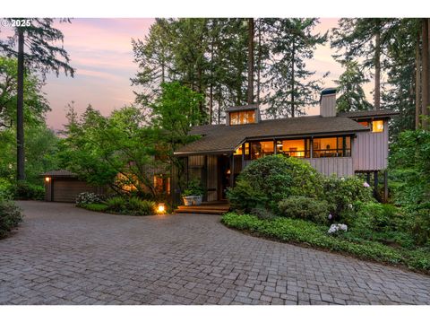 1329 S PALATINE HILL RD Portland OR 97219