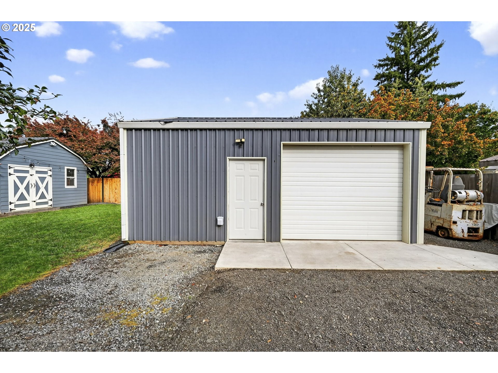 318 NE 9TH AVE