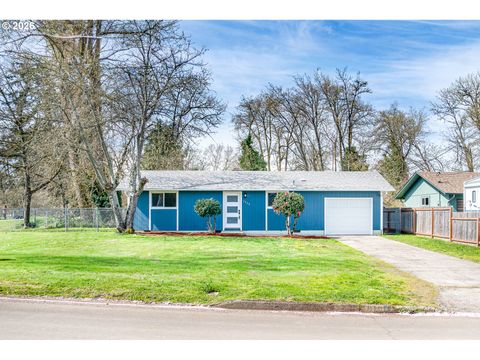 3910 ANDOVER ST Eugene OR 97404