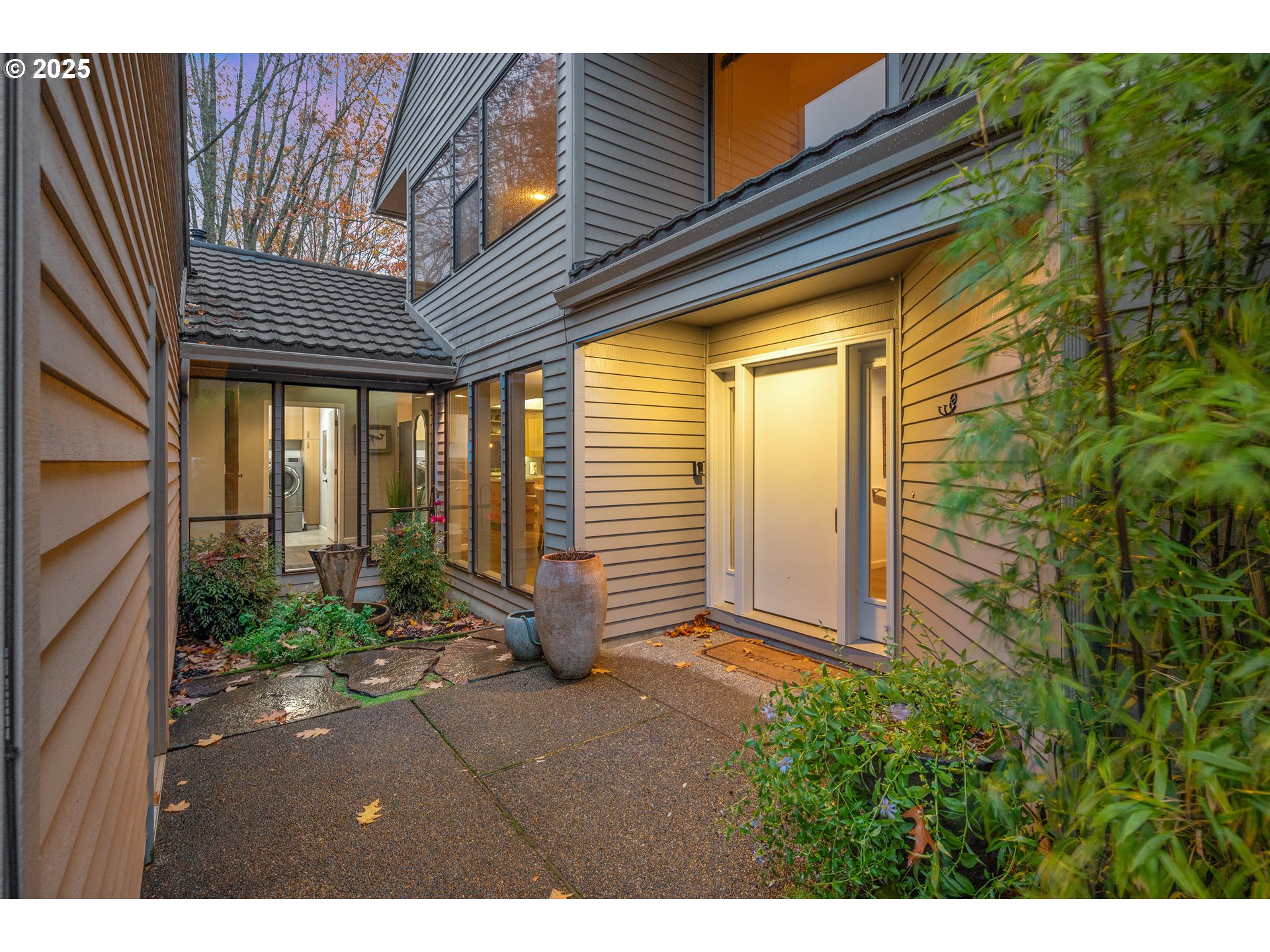 6865 SW COUNTRY VIEW CT