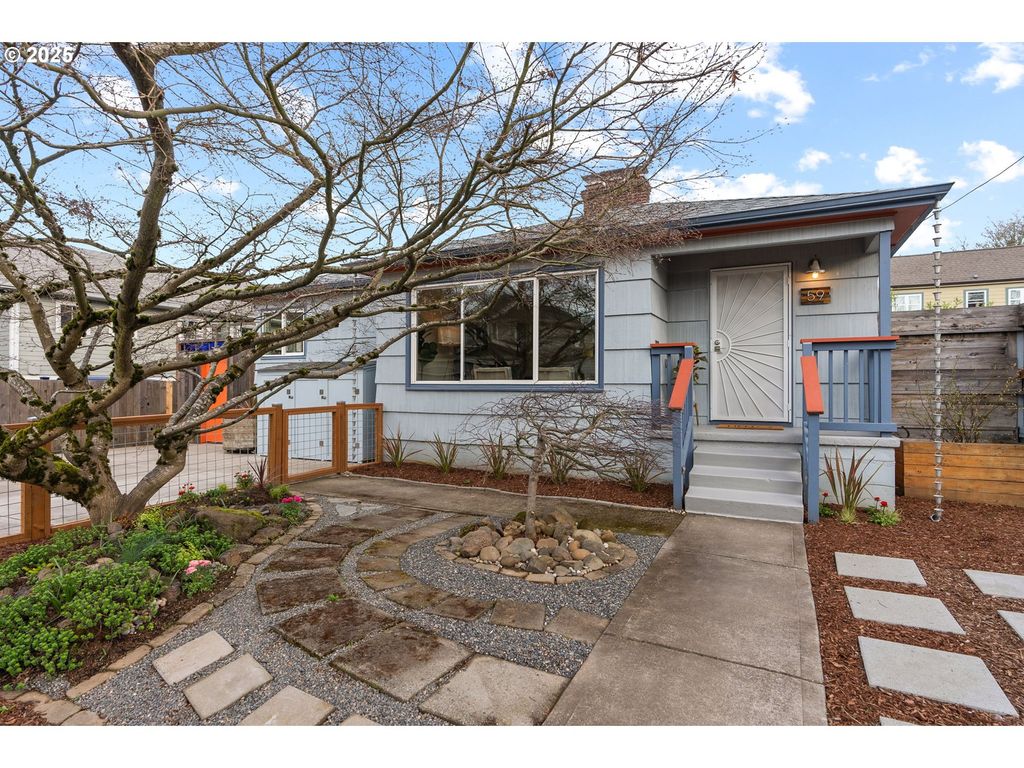 listing image 0