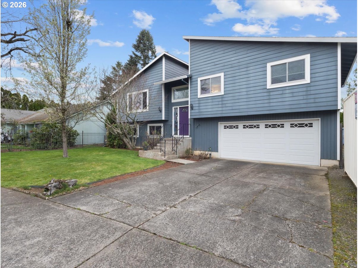 3730 NE COUNTRY CLUB AVE