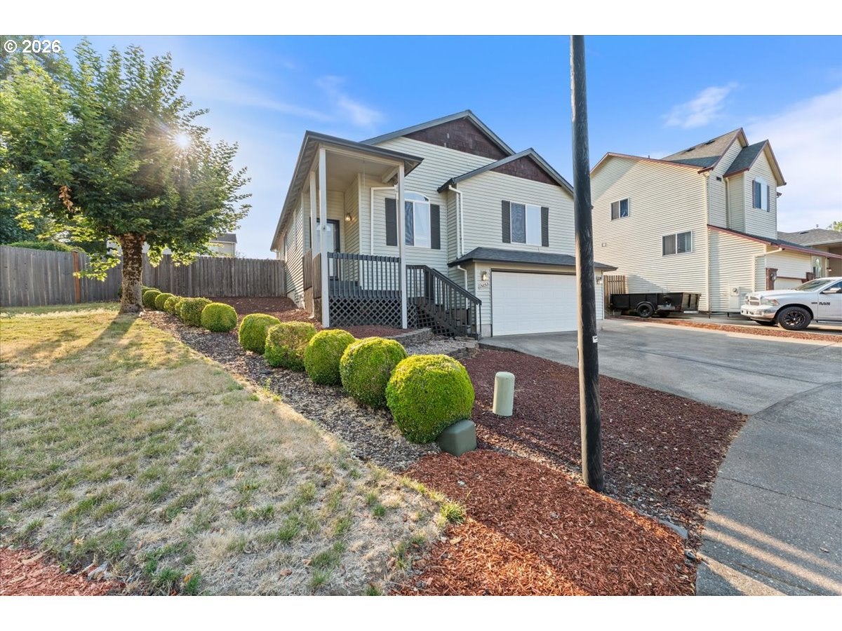 15653 JADE GLEN AVE