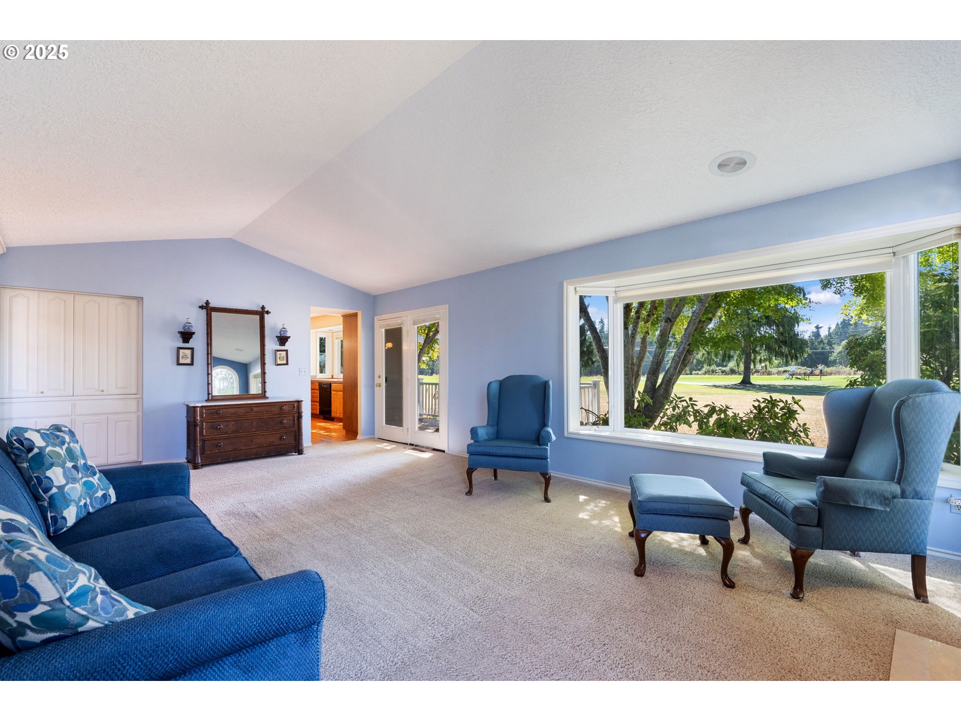 5320 NW EDGEBROOK PL
