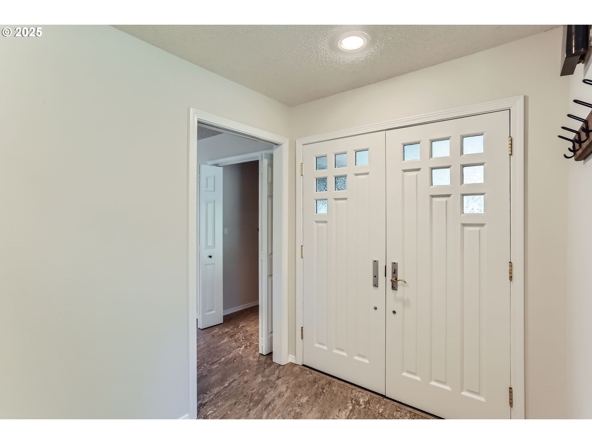 25775 NE Laurelwood DR