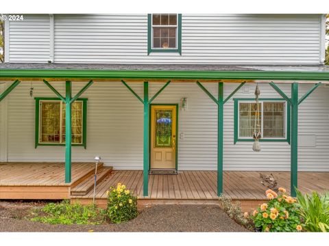 A home in Clatskanie