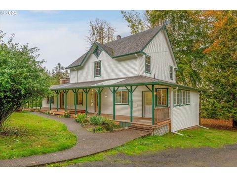 A home in Clatskanie