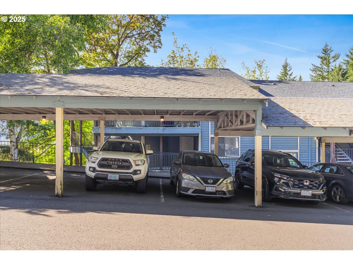 Clackamas, Oregon 97015, United States, 2 Bedrooms Bedrooms, ,1 BathroomBathrooms,Residential,Active,217439