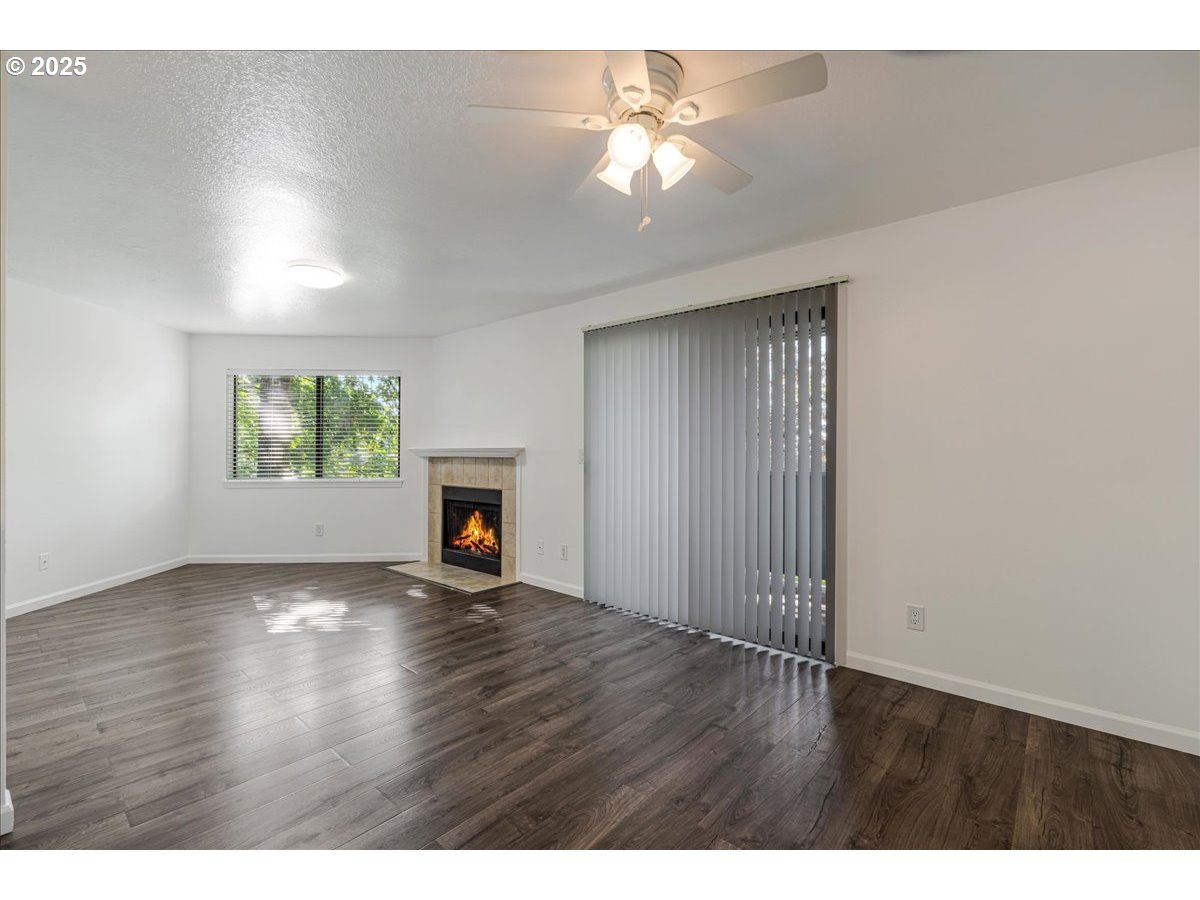 Clackamas, Oregon 97015, United States, 2 Bedrooms Bedrooms, ,1 BathroomBathrooms,Residential,Active,217439