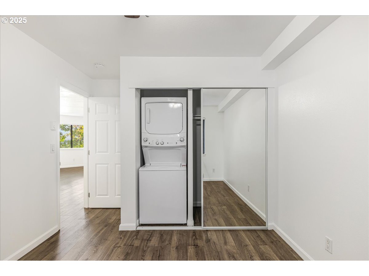 Clackamas, Oregon 97015, United States, 2 Bedrooms Bedrooms, ,1 BathroomBathrooms,Residential,Active,217439